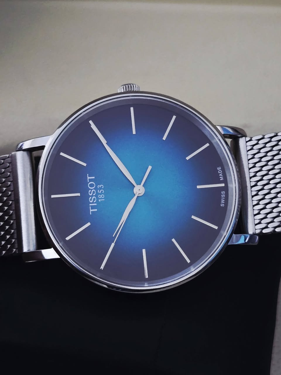 تيسوت 
سويسري اصلي بطارية 
مينا لونين جميله 
جام زفير 
سير حصيره 
قطر ٤٠ 
نظيفه ك الجديد 

١٤٥ دولار 
المكان اربيل 
يوجد 
Samer Akeel AlJboory  
https://www.tiktok.com/@samerakeelwatch?_r=1&_t=ZS-92XzzfzgLln


**إذا كنت صاحب هذا الإعلان وتريد حذفه لأي سبب، رجاءا أرسل رسالة إلى الدعم الفني**