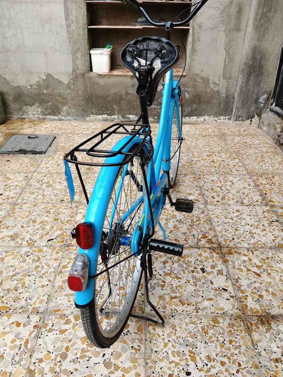 سلام عليكم بيسكل للبيع شركه ylf حجم 26 موديل 2024 سعر 125 وبي مجال مكان البصره
رقم *********** واتساب
