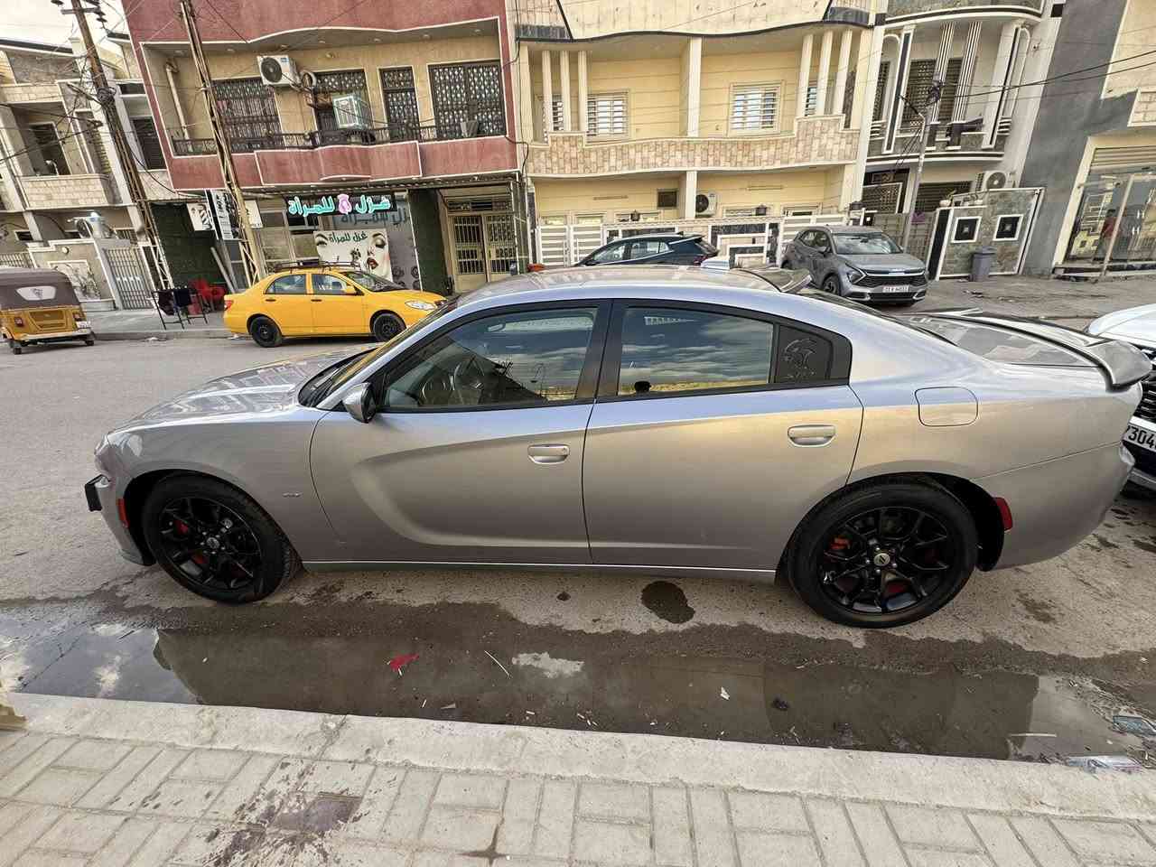 السلام عليكم
دوج جارجر 2018  AWD GT

ماشية 180 كم 
حادثهة فقط جاملغ عكس السايق بدون ايرباك 

رقم بغداد باسمي 

تدفئة كشنات 

شفتات ستيرن 

السيارة جاهزة من كل النواحي 

مكان السيارة بغداد الشعب 

التواصل ع الخاص


**إذا كنت صاحب هذا الإعلان وتريد حذفه لأي سبب، رجاءا أرسل رسالة إلى الدعم الفني**