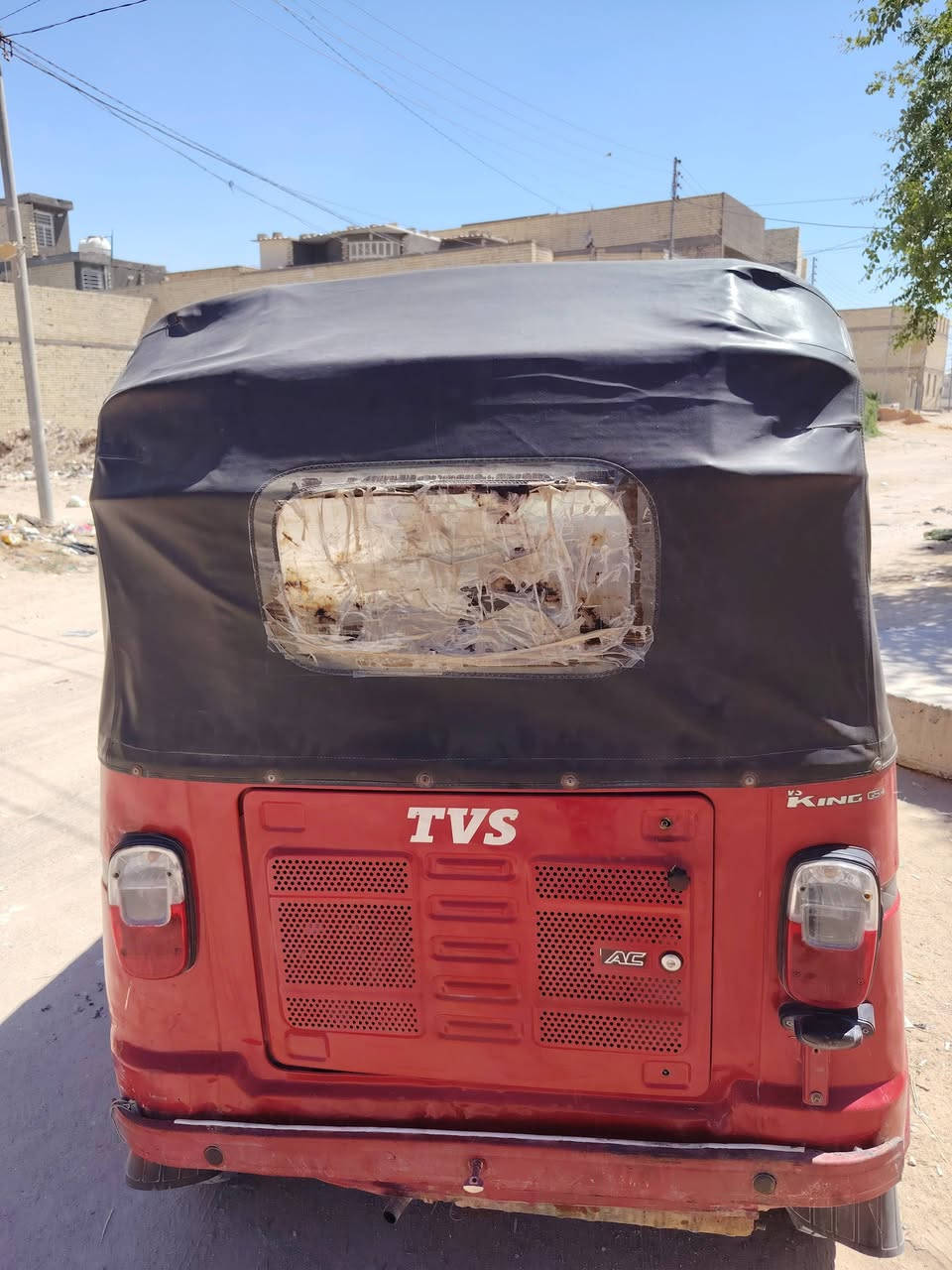 تكتك tvs موديل 19
تكتك نضيفه مال جناي 
السعر 3500 وبيها مجال 
العنوان كربلاء حي الساهرون ***********
