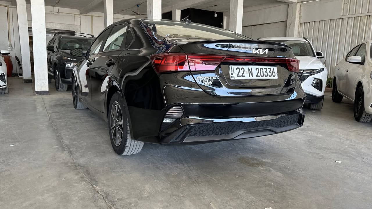 فورتي 2024 سياره جديده كلش ودخول جديد ومابها نقص لو برغي حادثاها بدون دواخل بدن ايرباك مكان سياره واسط العزيزيه  ***********
