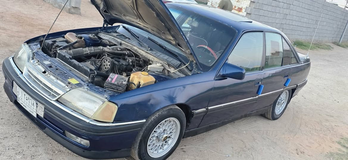 اوبل اوميكا للبيع موديل 92 محرك 2000 بلادي سنويه جديده ضربه ماكو صبغ جماليه فقط جام كهربائي شغال فتحه سقف شغاله تخم تاير جديد فول اوتماتيك محرك كير صدر كله شغال #السعر34 مجال بصيط   مكاني رمادي للستفسار ***********
