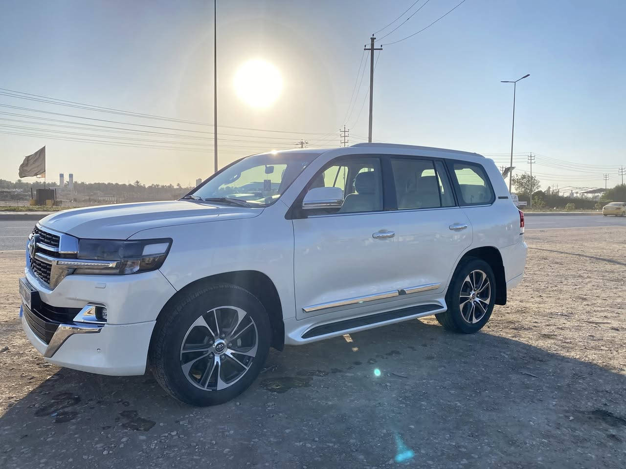 السلام عليكم
لاندكروز 2020 للبيع بريم اصل ماشية 50 الف حقيقي فول موصفات بأسمي بيها قطعة بنيد سونار مرفق بألمنشور
للاستفسار الاتصال ع الرقم
***********
