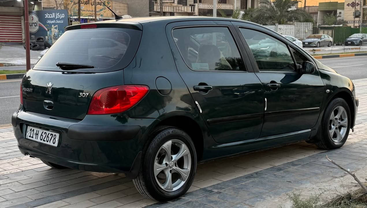 بيجو 2005 
كير اوتو كير مكينه مكفولات 
تبريد ثلج 
تخم تاير ويل كب جديد
مكفوله من الضربه 
السياره جاهزء من كل شي 
السعر 47 وبيها مجال
للاتصال ‭0777 065 0847‬ بغداد, العراق
