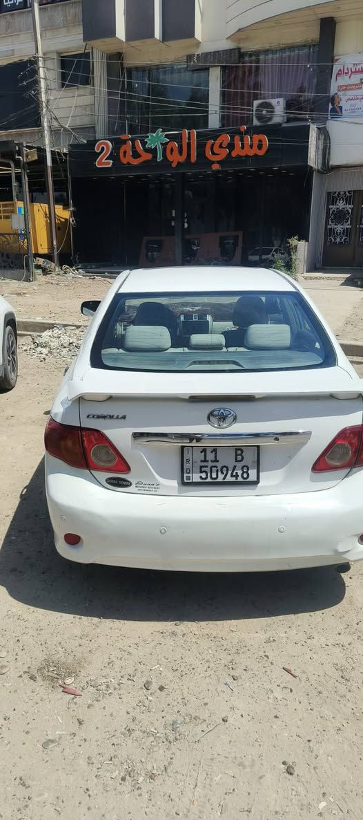 سلام عليكم للبيع كورلا ٢٠١٠ ابيض خليجي s فول مواصفات گير و محرگ كفالة محرگ ١٨٠٠ السيارة بيها بارد بالجالملغ اليمنى و بيها شوية كارت بالقمارة اثر جراد فقط لا رصعات ولا ضربة السيارة نضيفة حيل مكاني بغداد السيدية السعر ١١٥ ورقة و بيها مجال رقم ***********
