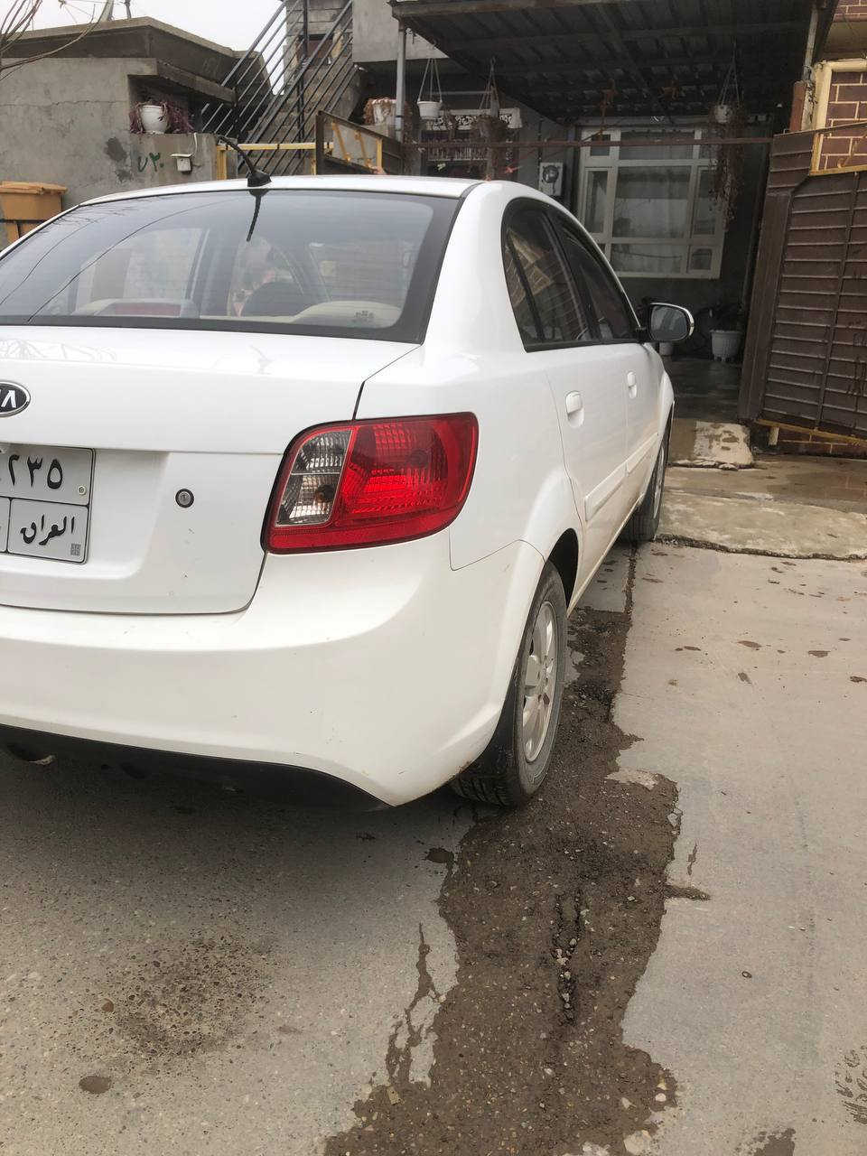 سەرەتا بە ناوی خوای گەورە کیا ڕیۆ مۆدیل ٢٠١١ ڕەنگی سپی  پێشو دوای کەپسە بۆیاخی نییە کەمێک ساردی هەیەو بەس 
0751 129 76 87 حلبجة, السليمانية
