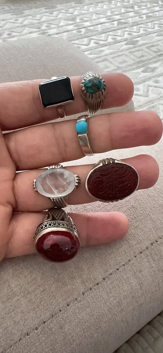 السلام عليكم 
للبيع او المرواس حسب القناعة


**إذا كنت صاحب هذا الإعلان وتريد حذفه لأي سبب، رجاءا أرسل رسالة إلى الدعم الفني**