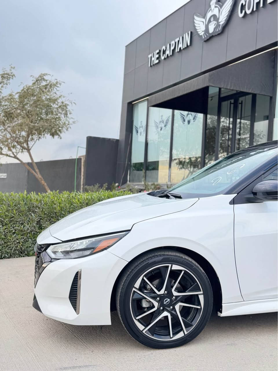 نيسان سنترا SR 2024

 • الموديل: 2024
 • الصنف: SR
 • سعة المحرك: 2000 cc
 • الوارد: أمريكي ( صبغ – البنيد -شرط بدون ارباك بلادي .بدون شاصي لغد)
 •
 • رقم السيارة: بدون رقم (تترقم محافظات شماليه فقط – كلفة الرقم على المشتري 1150 $)
 • قراءة العداد: 14,000 ميل

اللون:
 • الخارجي: ابيظ مع سقف أسود (تو كلر)
 • الداخلي: قماش أسود مخطط برتقالي

السعر: 152$
ملاحظة….سيارة بدون ارباك بدون شاصي و لغد حتي دعامية بلادية

المواصفات :
 • مصابيح أمامية زينون
 • كشافات زينون
 • تشغيل بصمة
 • بصمة أبواب
 • إطفاء تلقائي عند التوقف
 • جنوط SR (ويل كاب)
 • شاشة عرض
 • نظام Apple CarPlay
 • كاميرا خلفية
 • كاميرا أمامية (نظام مساعدة البقاء في المسار)
 • رادار أمامي
 • رادار خلفي للوقوف المفاجئ
 • حساسات للمرايا الجانبية
 • نظام تحديد المسرب
 • قيادة شبه ذاتية
 • تحكم من المقود
 • مثبت سرعة
 • بلوتوث
 • حجر بيئة بلادي
كشنات تدفء تبريد

جميع المواصفات موضحة بالصور

للاستفسار:
اتصال، واتساب 
: ***********
موقع السيارة: كركوك
*********** كركوك, العراق
