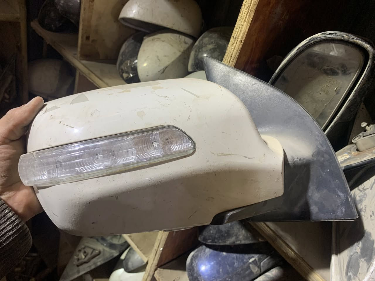 السلام عليكم 

ادوات كيا سيدونا كرنفال حاوية بلادي
ادوات موديل ٢٠٠٧-٢٠١٤ 
مكان المحل بغداد الدورة 

للاستفسار واتساب او اتصال
للحجز او الاستسار لقطع الغيار : 
***********
***********
