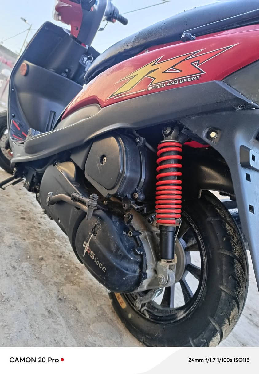 السلام عليكم 
ماكس عدله كفاله 
مكينه بلادي بيه شويه تزويد  
تجي تاخذه من البيت 
سعره 850 وبيه مجال حك الجيه
واتساب او تصال 
***********
 ***********
