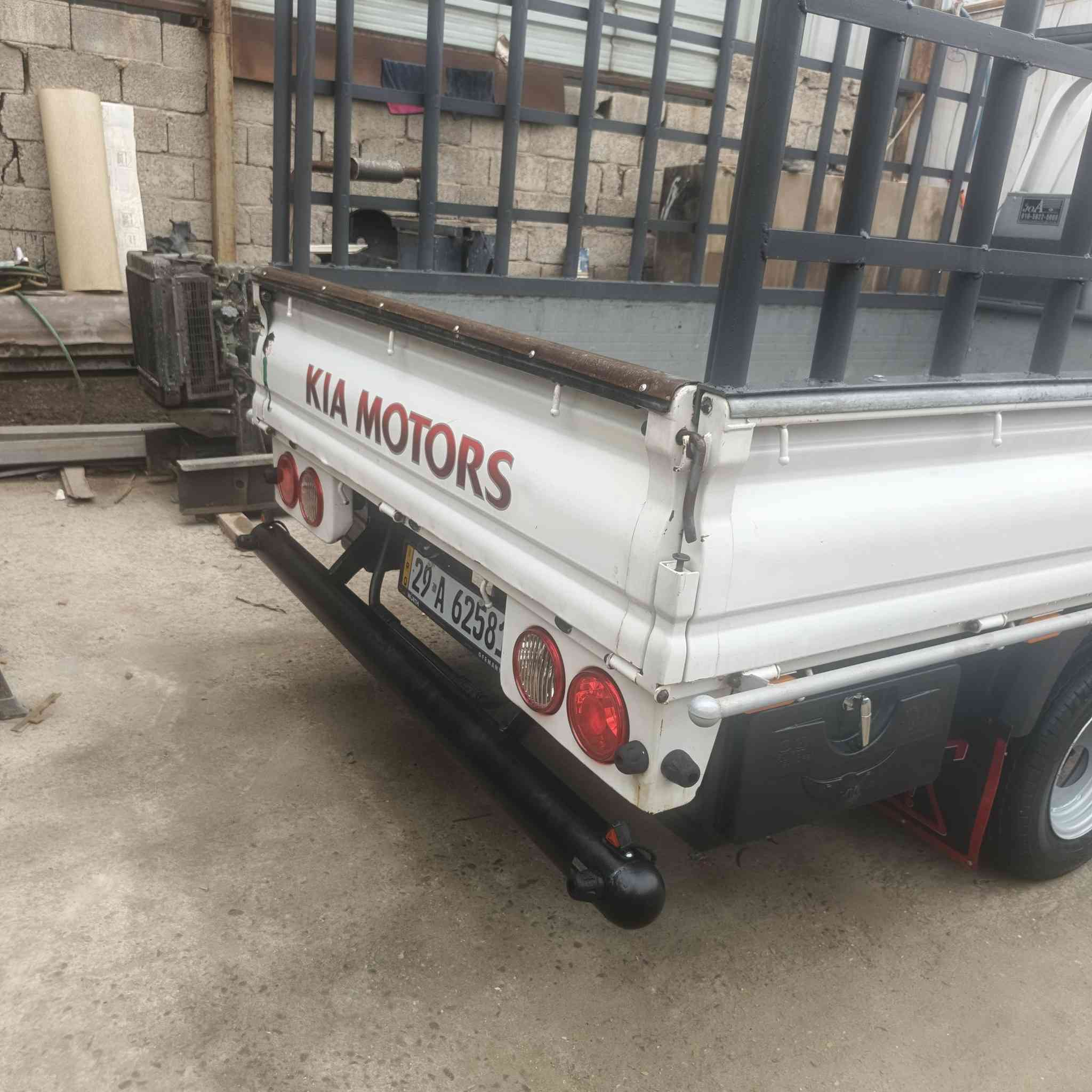 سلام عليكم كيه 2018
سياره ابدل بيه بنيد ودعامه بدون دواخل
تخم تاير جديد تبريد شغال رقم شاصي واضح
عنوان بغداد ***********
