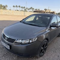 فورتي 2010امريكي محرك 2000تخم تاير صدر جديد رقم انبار 07733656016