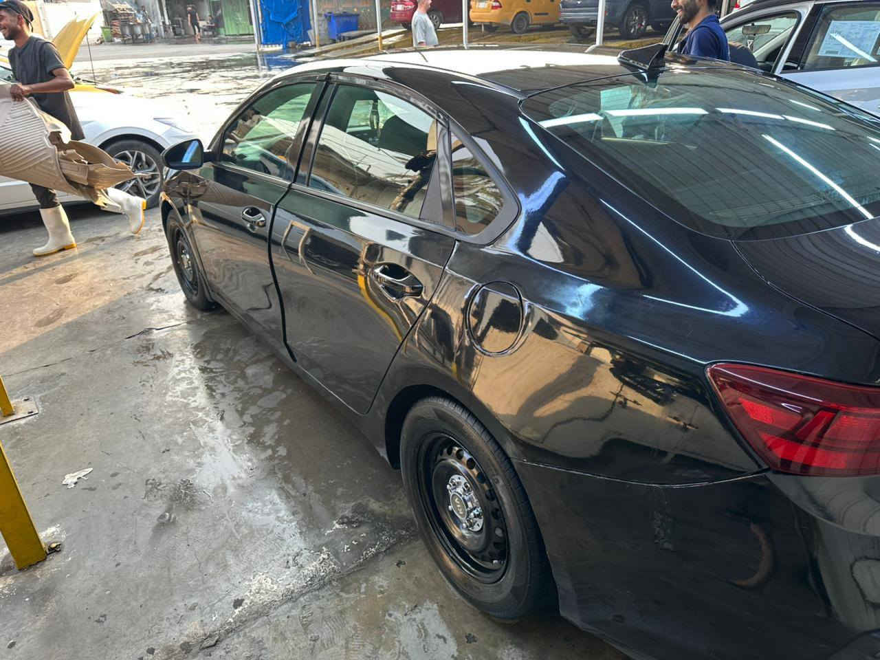 السلام عليكم عليكم للبيع كيا فورتي موديل ٢٠٢٠ كما موضح بالصوره السعر ١١٠ بي مجال للاستفسار على الرقم *********** مكان السياره بغداد
