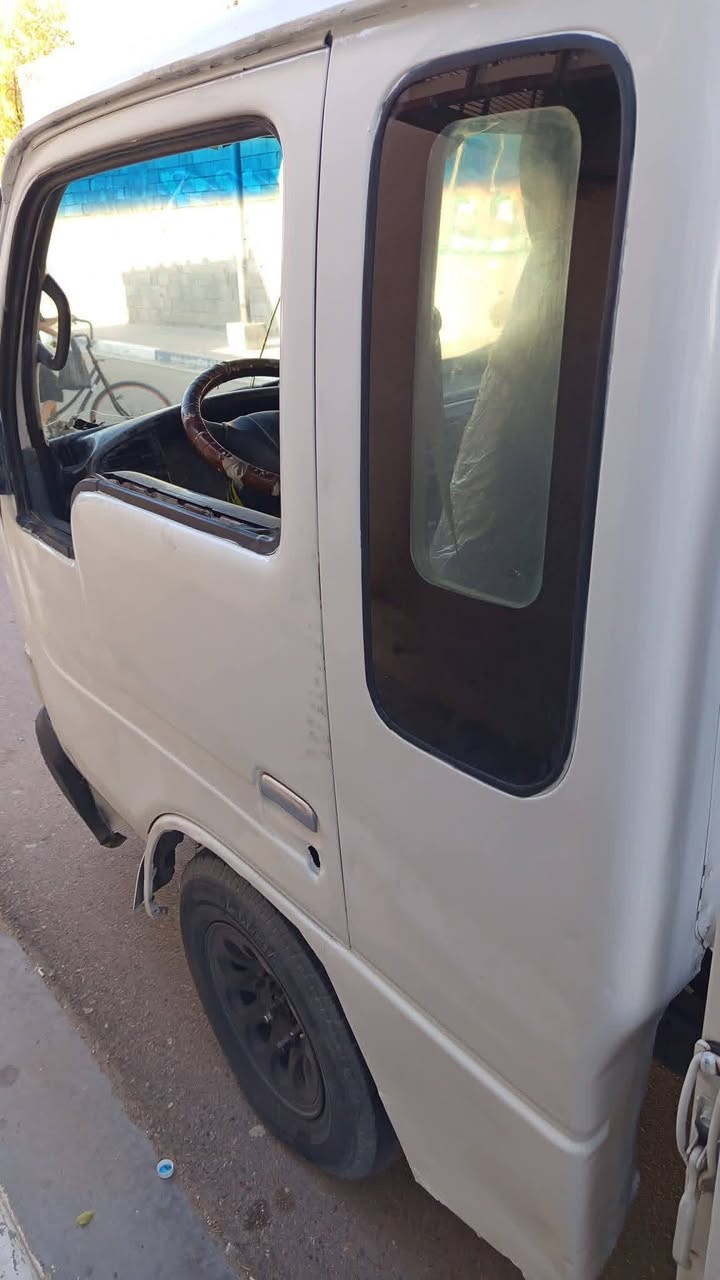 سلام عليكم كيه سامسونج مديل 2000 سنوية عاج رقم بصره مشروع وطني مكينه وكير وشاصي جدد لعنوان بصرة سياره جاهزه للعمل لشرعي ماواصله لسعر 28 للستفسار عله هذه لرقم ***********

