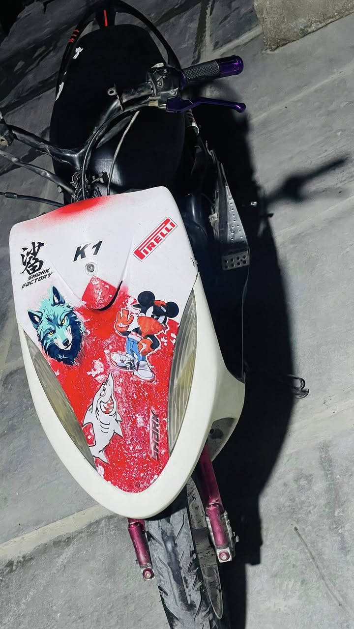 الدراجه للبيع مكاني البصرة السعر 675 وبيها مجال وياها غراض كلش هواي سيتين كفرات + وياله وياها سيت كفرات نفطي وياها سيت اسود وغراض وياها هواي رقمي ***********
