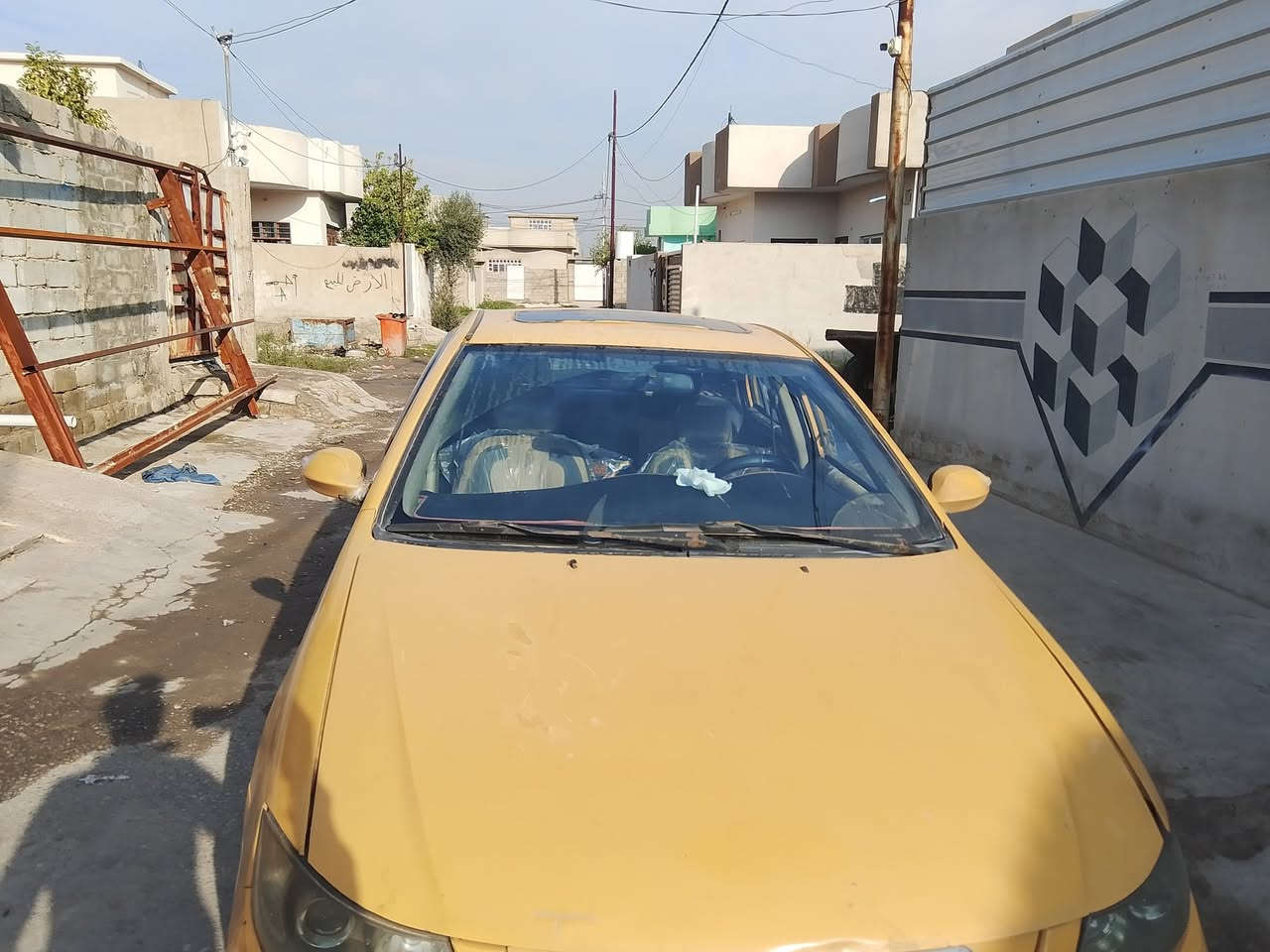 السلام عليكم سياره نيفان 620 للبيع سياره نظيفه خير من الله ماكينه وجير كورولا اوتوماتيك بها كابون بنزين مطلوب وهيئه 300 ومقسطه السعر 40 وبمجال شي بسيط ***********
