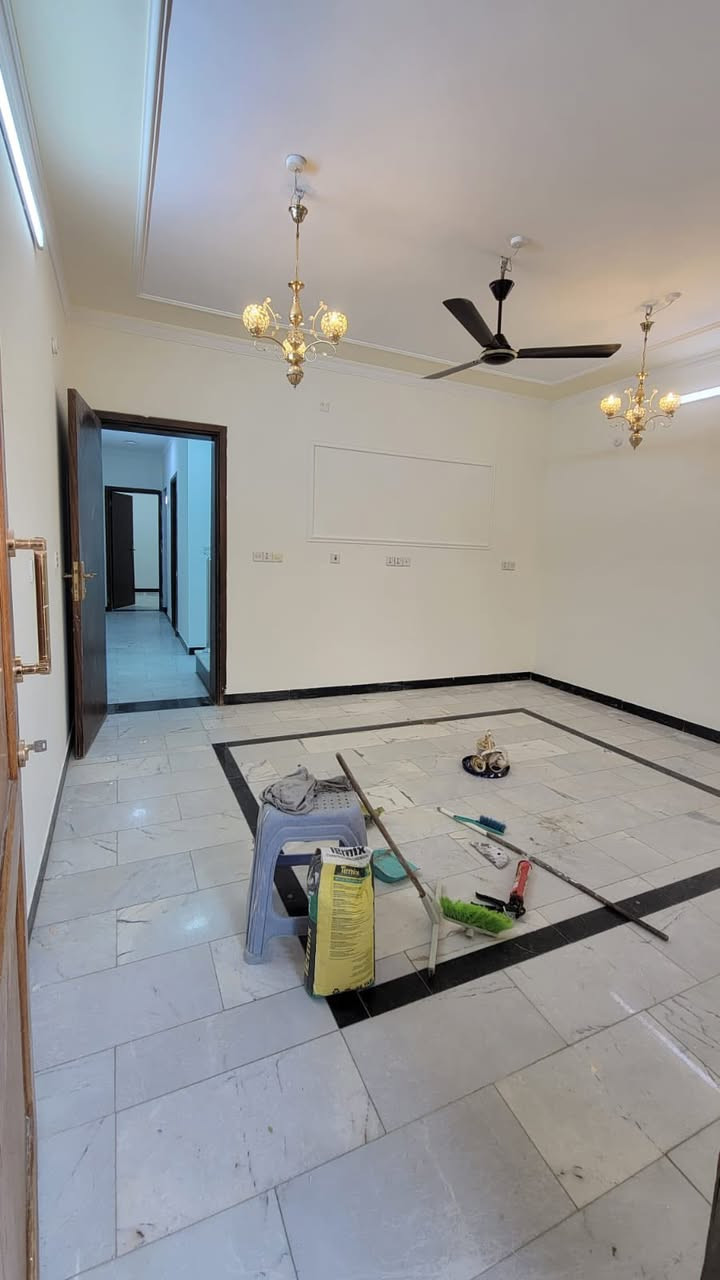 #للايجار__________في__________السيدية
بيت مساحتة ١٠٠ متر نظيف جدا

يسلم فارغ من كل الأثاث في مربع جدا هادئ

يحتوي الدار على ٤ غرف نوم صالة مطبخ خدمات عدد ٢

للاستفسار آكثر الأتصال على الرقم 

***********

او زيارة المكتب الكائن في منطقة السيدية 

شارع جامع الأقصى مقابل لحوم جويلي 

مكتب المصطفى للوساطة العقارية
