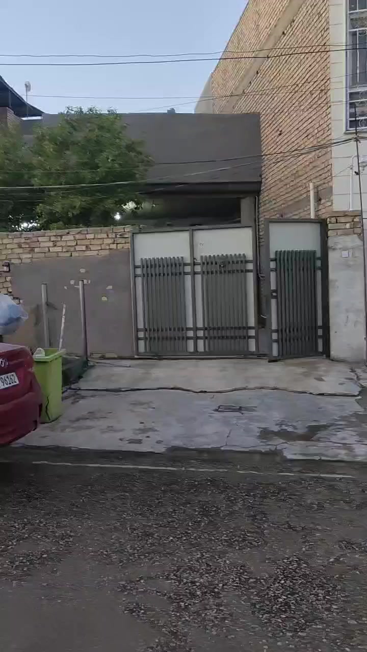 سلام عليكم
دار للبيع/طابو زراعي سند 25 

المساحه /185 /// ثاني بيت عن لركن 

الموقع /البكرلي العبوديه موقع مميز

خدمات /كهرباء +مي +تبليط +مجاري /كااامله

احتواء /غرف نوم عدد 2 +مطبخ +استقبال +كليدور +مجمعات صحيه داخليه و خارجيه /كراج سياره جبير 

بناء /كابوك جمهوري مسلح كونكريت 

مراجعه /مكتب عقارات الشاهين الكائن في البكرلي الثانيه قرب جامع عمار ابن ياسر 

السعر /183 وقابل للتفاوض 

استفسار /***********

محمد الدليمي////⚓
