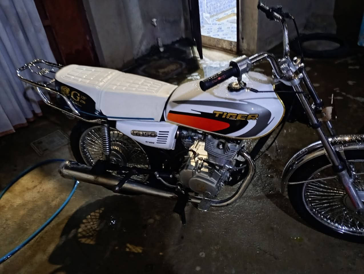 السلام عليكم للبيع ماطور تايكر 23 سعر 350بي مجال


**إذا كنت صاحب هذا الإعلان وتريد حذفه لأي سبب، رجاءا أرسل رسالة إلى الدعم الفني**