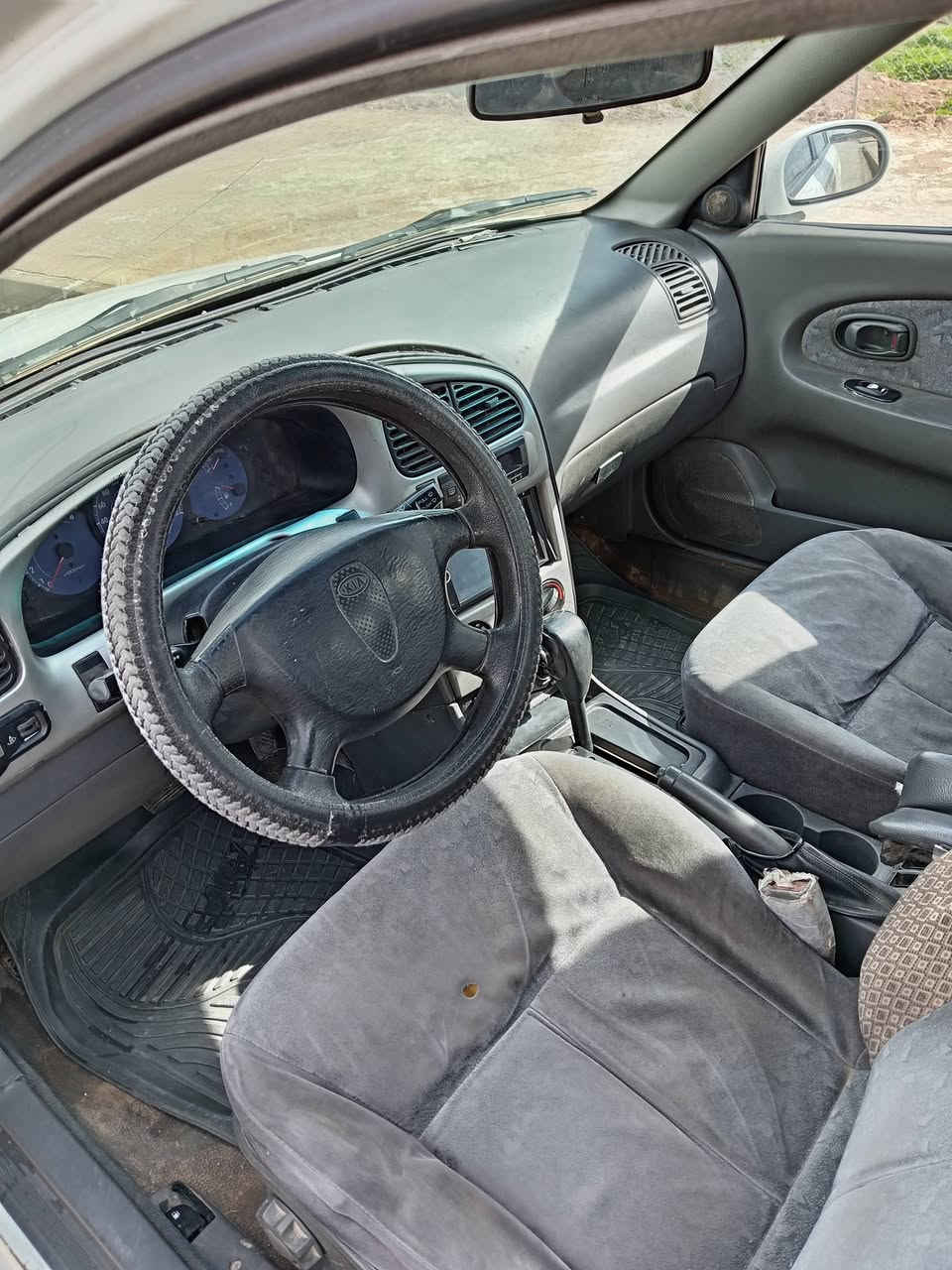 كيا سيفيا موديل 2001 اتوماتيك ولون أبيض محرك وگير شرط جام كهرب تدفئه تبريد نقص كمبريسر طخم تاير جديد باتري جديد رقم أربيل شرط التحويل صاحبها الشرعي يمنا بالموصل السعر ٤٣ $ هاتف
***********
***********
