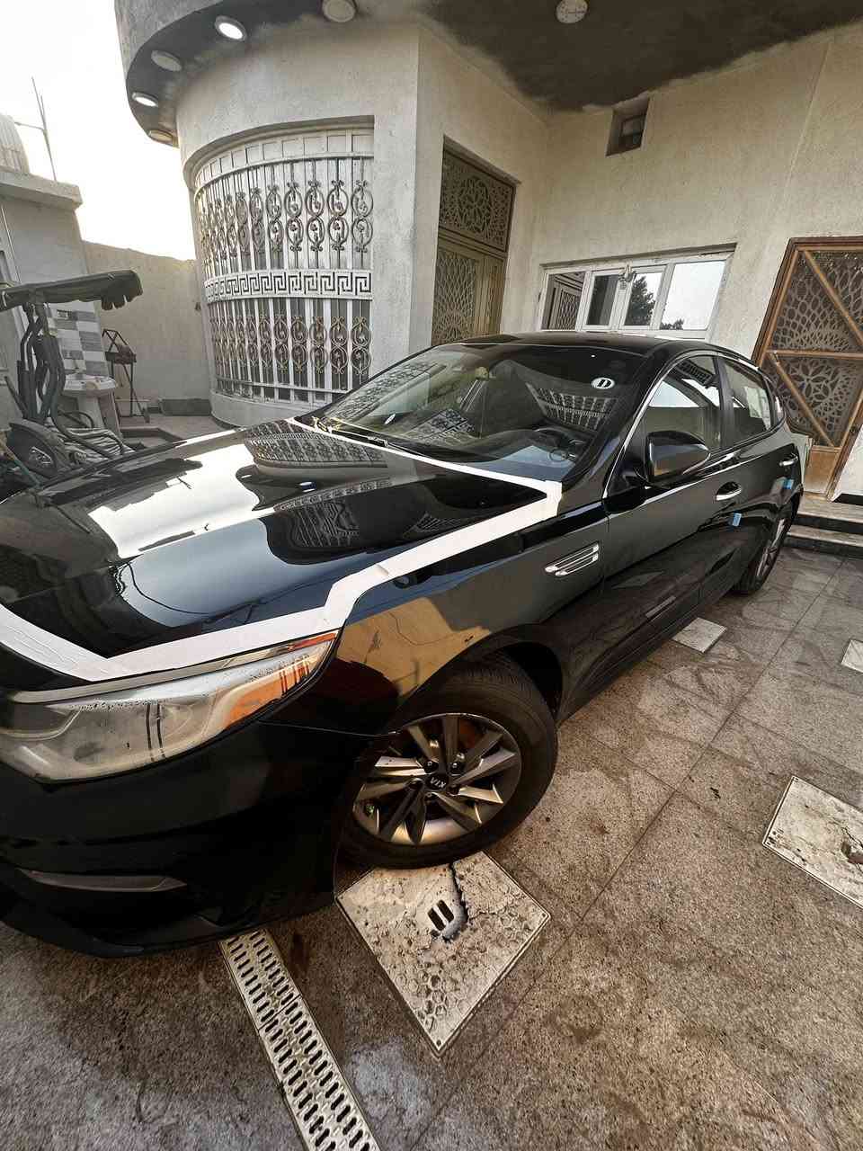 سلام عليكم. كيا اوبيتما 2020 وارد امريكي ماشيه راح تدخل ٩٠ ضربتها مثل ما موضح بل منشور وبيها طخه بل باب وجاملغ الخلفي بدون تبديل بدون ايرباك منضومه زنون كامله مواصفات رادار جانبي رادار خلفي ومامي نقطه عمياء توقف ذاتي تحديد مسار قياده ذاتيه حساسات خلفيه شاشه كامره دواره نص فول 
محرك كير نعمه منضومه تبريد قبل شهرين شادها رقم بصره معوقين بشهر ال 6 تصير حره وكاله عامه مكاني بصره تنومه السعر 132 رقم ***********
