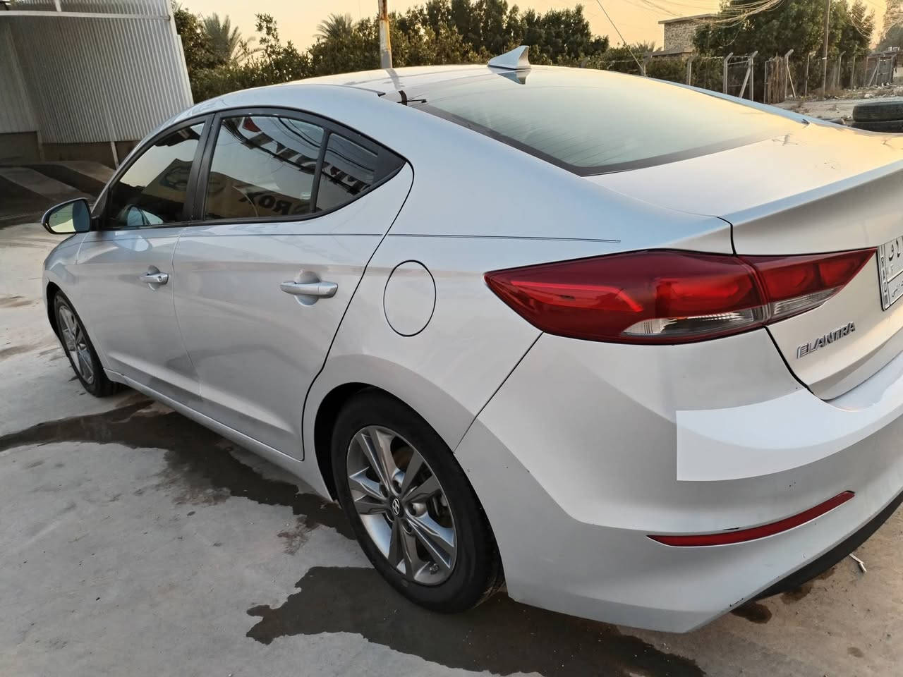 النترة( 2018) وارد أمريكي حجم المحرك (2000) حادث جاملغ وخشم البنيد مصبوغ بدون شواصي ( رش باب سايق بدون حادث) (جاملغ لايمن رش كلير من شركة)(نص فول سيارة) تبريد ثلج 🥶وصور الحادث موجوده وا سونار. تحويل مباشر كلشي موضح   مكان سيارة بغداد  بسماية او المدائن سعر (115)بيها مجال رقم ***********
