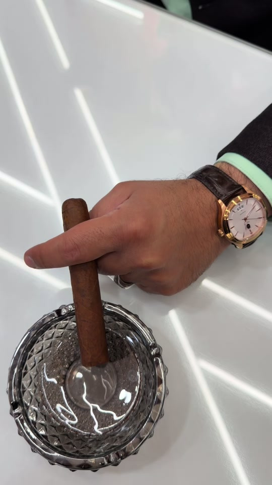 عطر جفلون الكندي  مواد طبيعية ثباتية ثلالثة ايام  فوحان اكثر من ١٢ ساعة الغيث متجر الهدايا الفخمة  الوكيل الحصري *********** #fyp #iraq #jeveloncanada #baghdad #usa 
