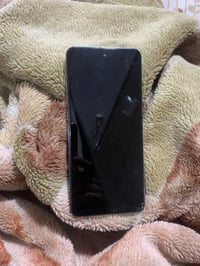 تبديل شاشة • ٢٥٦ جيجا ٨ رام • بطارية ٦٠٠٠ مللي