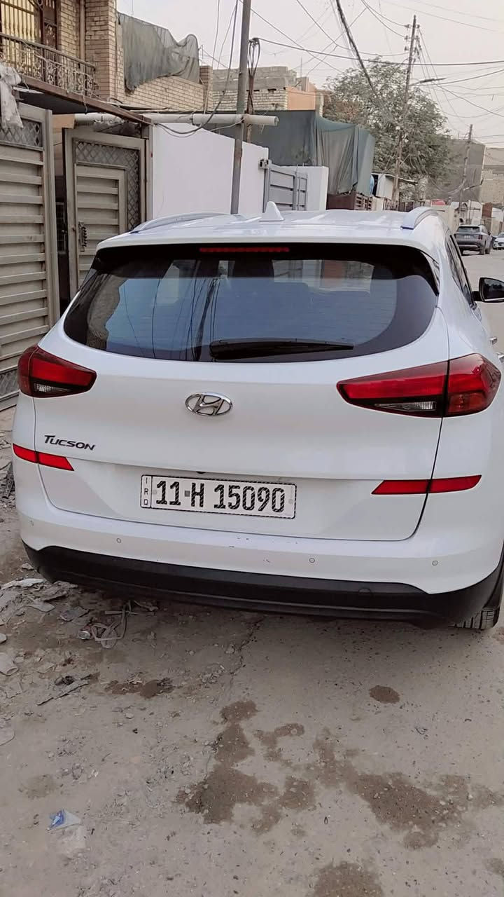 هونداي توسان ٢٠١٩ للبيع رقم بغداد  بصمة ابواب  وبصمة صندوق كشن سائق كهربائي تثبيت سرعة ( كروس) شاحن واير ليس لايتات الامامية وخلفية LED  ثلاجة بجكمجة  وضعيات قيادة ( ايكو سبورت كمفروت) حساسات امامي وخلفي  كاميرة خلفيةدواره شاشه كبيره وبعد بيها مواصفات كثيره
٤ اطارات جديده نوعيه ممتازه وبطارية جديدة السيارة مكفولة من الكير ومحرك مامفتوح بشرط ماشية 106 الف كم حقيقي

مكان سيارة / بغداد البلديات
***********
