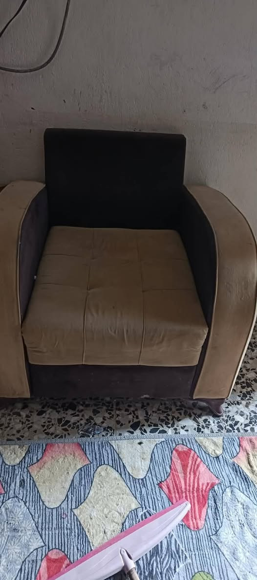 سلام عليكم غراض للبيع  منزليه
طباخ 
وطبلات 
وتخم


**إذا كنت صاحب هذا الإعلان وتريد حذفه لأي سبب، رجاءا أرسل رسالة إلى الدعم الفني**