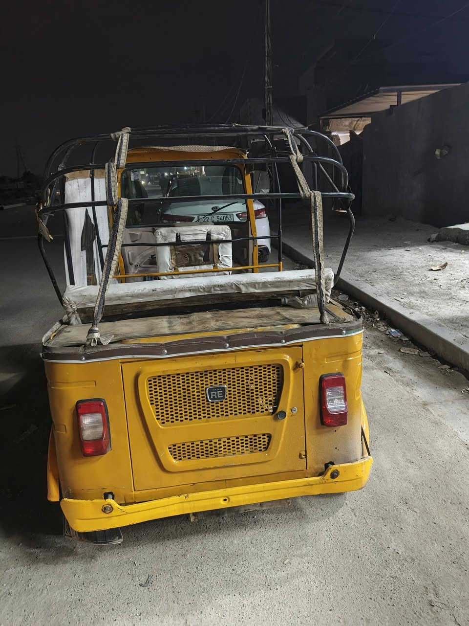 سلام عليكم تكتك موديل ٢١ باسمي تحويل مباشر بيه ضربه بصفحه وضربه بل لغد مكينه تقبل عوزه ترتيب جادر وهاي مكاني سبع قصور سعرها ٦٥٠٠ قفل ***********
