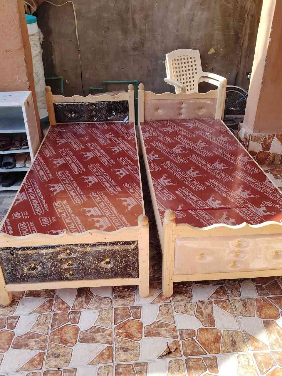 جرابي نفر عدد ٣ جديدات بسعر مستخدم *********** واتساب أو خاص
