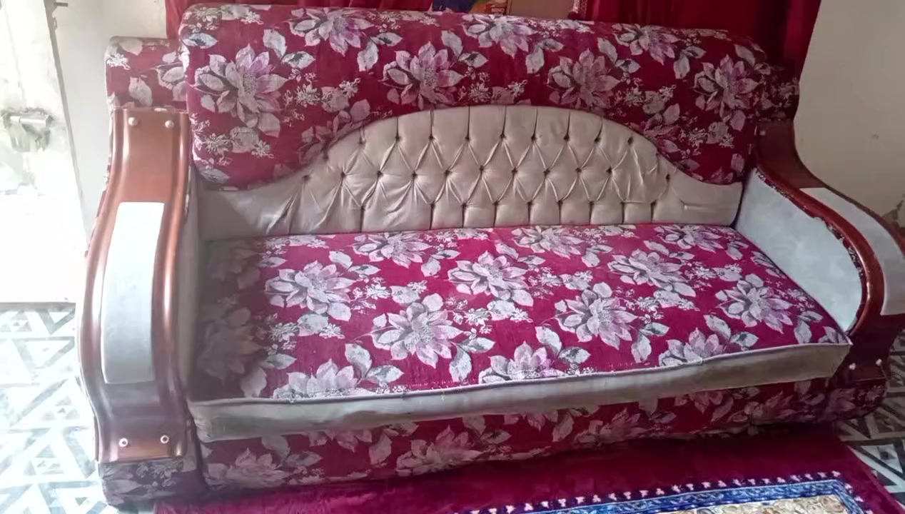 سلام عليكم تخم عشر مقاعد للبيع نضيف ايخبل سعر 130 وبي مجال مكاني بابل الحله ابو غرق


**إذا كنت صاحب هذا الإعلان وتريد حذفه لأي سبب، رجاءا أرسل رسالة إلى الدعم الفني**