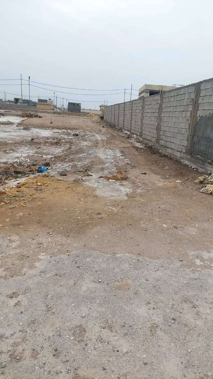 قطعه للبيع نعمانية مجمع الطالقاني
زراعي عقد ٢٥ مصدق من المحكمة
مساحه 163 متر واجهه 6ونص م  نزال 25 م
استفسار اكثر 
الاتصال على الرقم ***********
***********
