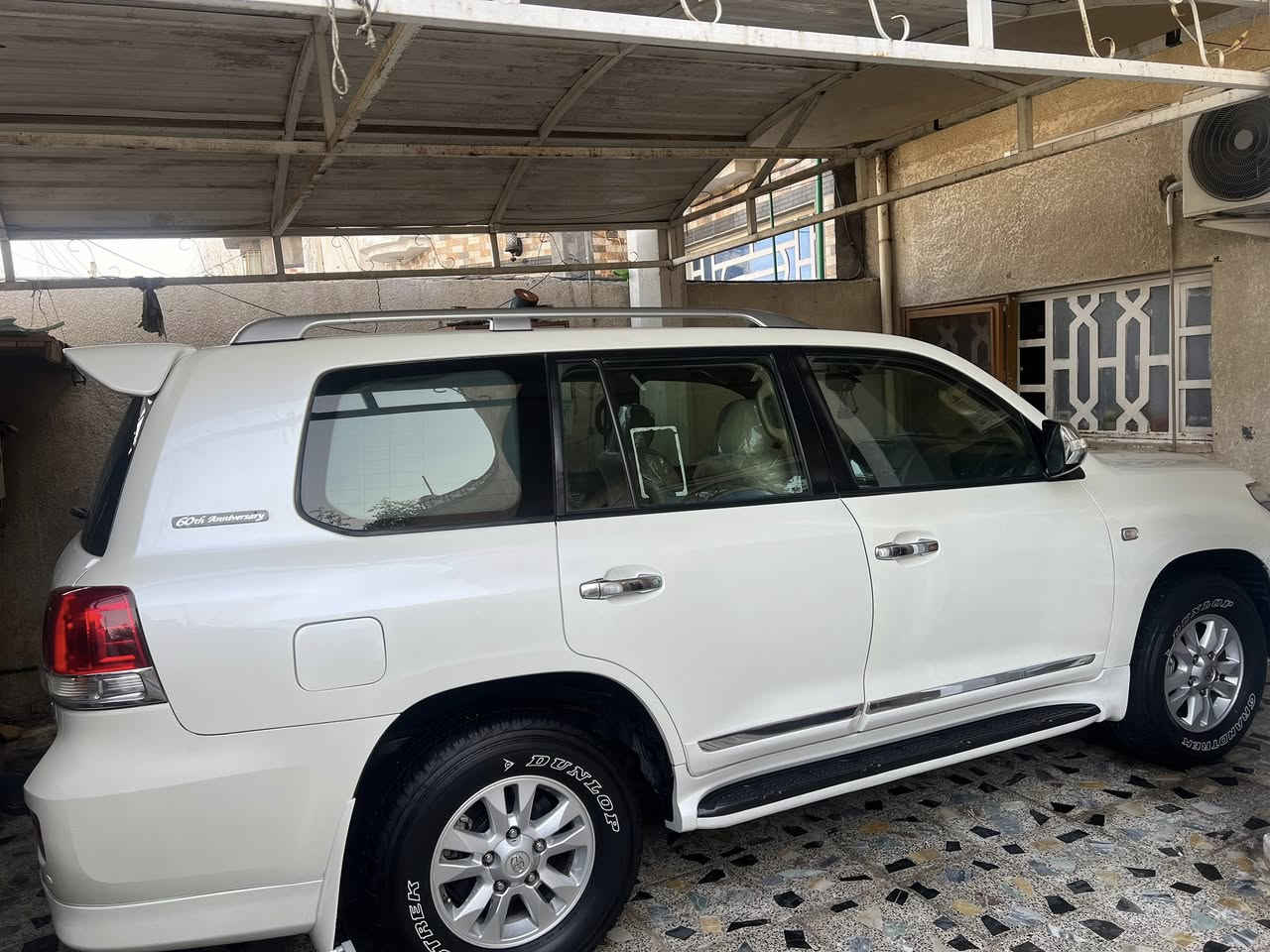 السلام عليكم
لاند گروز 2011 ستينية 

رقم بغداد نگليزي تحويل بأسم المشتري 

سيارة جديدة بمعنى الكلمة تخم تاير حدادة سياره حلون وجاهزة من كلشي شاشة تحكمات ستيرن معروفة مواصفات الستينية السعر 310

للاستفسار الاتصال 

‭0771 771 6667‬
