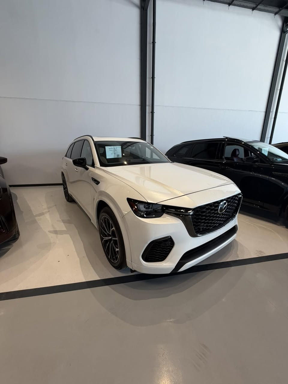 Mazda Cx70. 2025 

Primum plus S 
فول فول مواصفات

پانوراما
بصمه 
داتاشو 
كشن سارد و گه رم 
رادار ٣٦٠ 
كاميره ٣٦٠ 
لايت ليدو زينون AFS
صندوق جه گ
په رده 
تبريد مركزي 
شحني موبايل 
و زور مواصفاتي تر 
ژماره كاتي 
٣ مانگي له گه له بو رقم 
ارباك نه ته قيوه 
پيش كه پسه 
ته نها قباخ صندوق بوياخ 
***********
