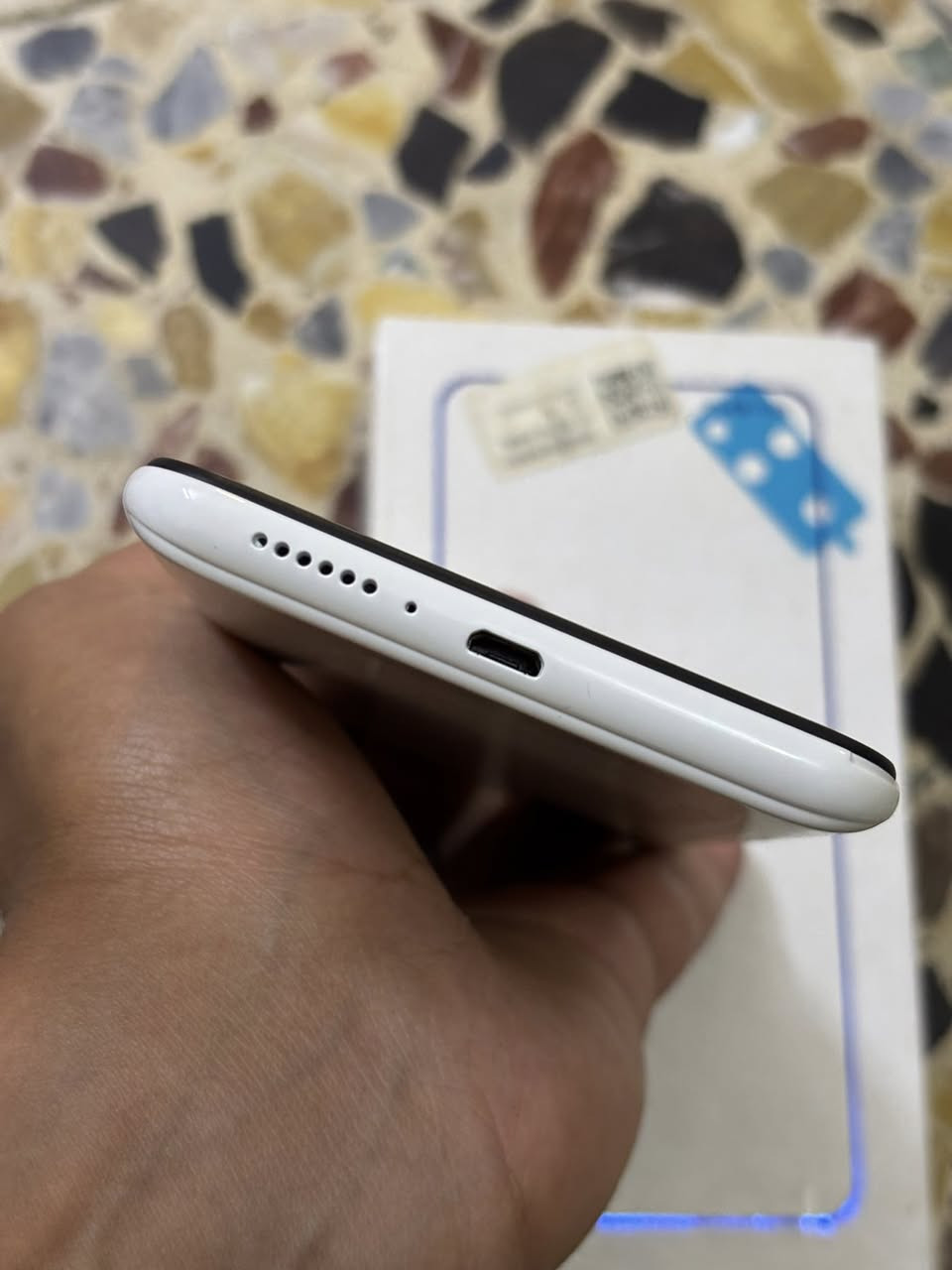 X60pro
ذاكرة 64 جيجا جديد فتح كارتون سعره 60 
موجود توصيل


**إذا كنت صاحب هذا الإعلان وتريد حذفه لأي سبب، رجاءا أرسل رسالة إلى الدعم الفني**