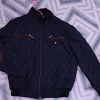 🔥 قمصلة كاجوال مميزة 🔥 قمصلة سوداء مطعّمة بشاموا قهوائي نظافة 80٪  📏 ا...