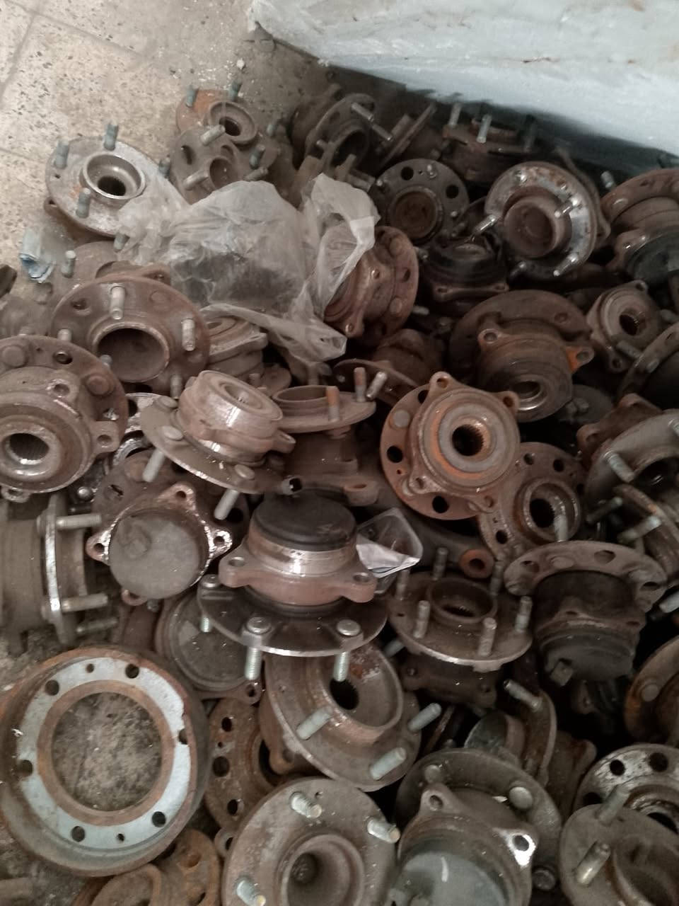 بولبرنات جميع السيارات الكوري  للبيع جمله تواصل /***********
