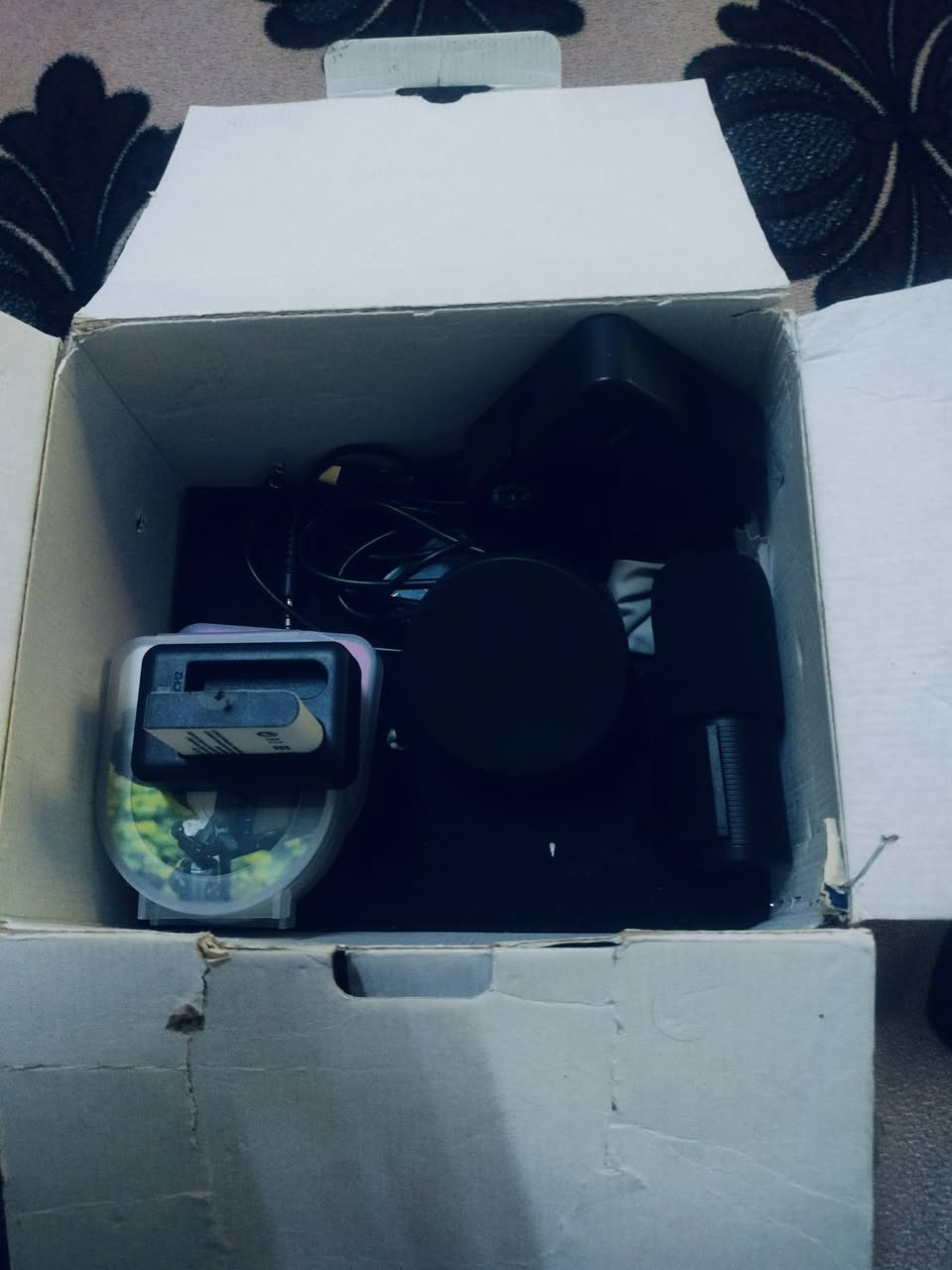 متاح کاميرة ويا نيموري 32کیکا ويا كل ملحقات 
اكتب سعر يعجبني شايف خيرة مكان كركوك


**إذا كنت صاحب هذا الإعلان وتريد حذفه لأي سبب، رجاءا أرسل رسالة إلى الدعم الفني**