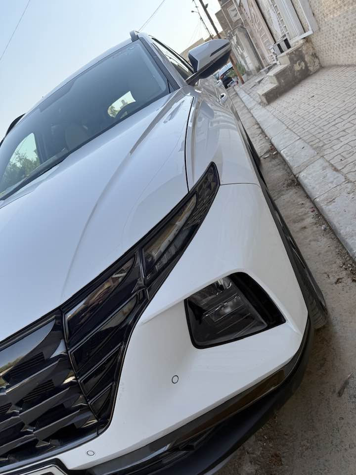 توسان موديل 2024  رقم اربيل 
السياره كفاله عامه 

بصمه 
مكينه 2000
تشغيل عن بعد 
كراسي كهرباء 
اريل نفكيشن
بردات خلفي 
كيجات ديجيتال 
حساس امامي خلفي 
كامره ، شاشه

السعر  215$ قفل 

اتصال 
***********
النجف الاشرف
