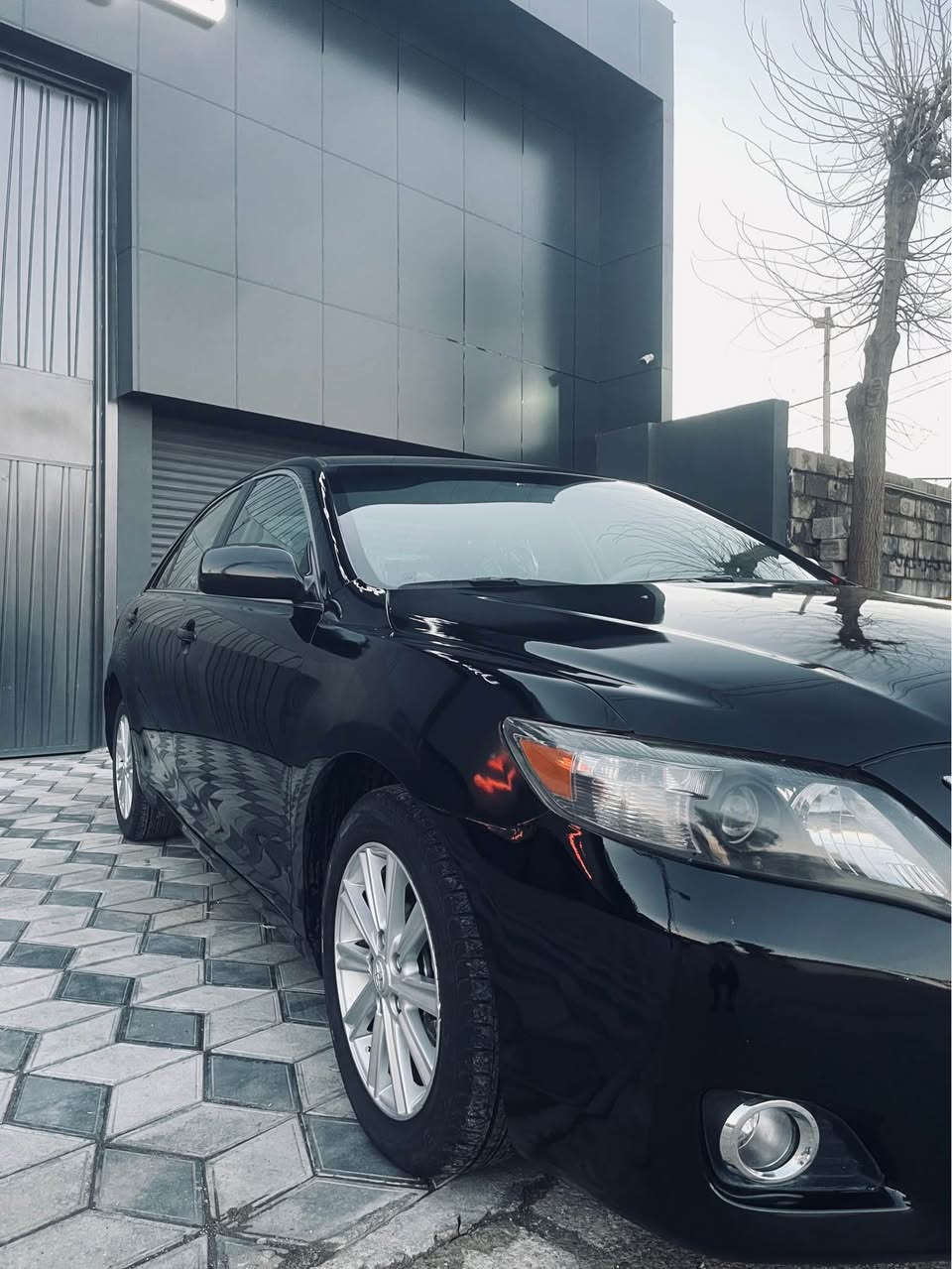 Camry 2011 Le📦🧿
‎کامری ۲٠۱۱ مواسەفای Le
‎سەیارەکە نمونەی جوانی 
‎هەموو گیانی لەسەر دەقی شەریکە ماوەتەوە 
‎کاڵبونەوەی نیییە   
‎گێر و مەکینەی بەشەرت نەکراوەتەوە 
‎سەوتی دیجیتاڵیشی نیە 
‎سەنەوی تازەیە تا ۲٠۲۸ 
‎دوو بارجە و نیو بۆیاخە
‎پشت لایتەکە قرچێکی کردوە 
‎تایەی تازە  
‎سعر : ۱٠٦
‎شوێن : سلێمانی
0773 422 24 24 
٠۷۷۳ ٤۲۲ ۲٤ ۲٤ السليمانية, العراق
