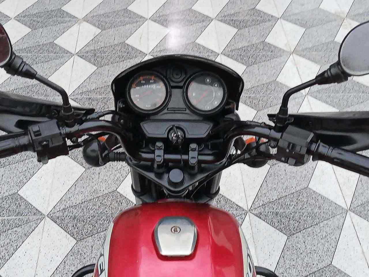 اسلام عليك دراجه بوكسر موديل2019مجفته جديد رقم ويه السنويه دراجه نضيفه او نصبته حلوه او هاذه رقمي***********
