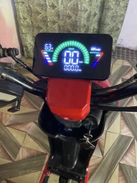R9 موديل ٢٠٢٥ • بطاريات ٣٢٫٥ أمبير • غراض كاملة