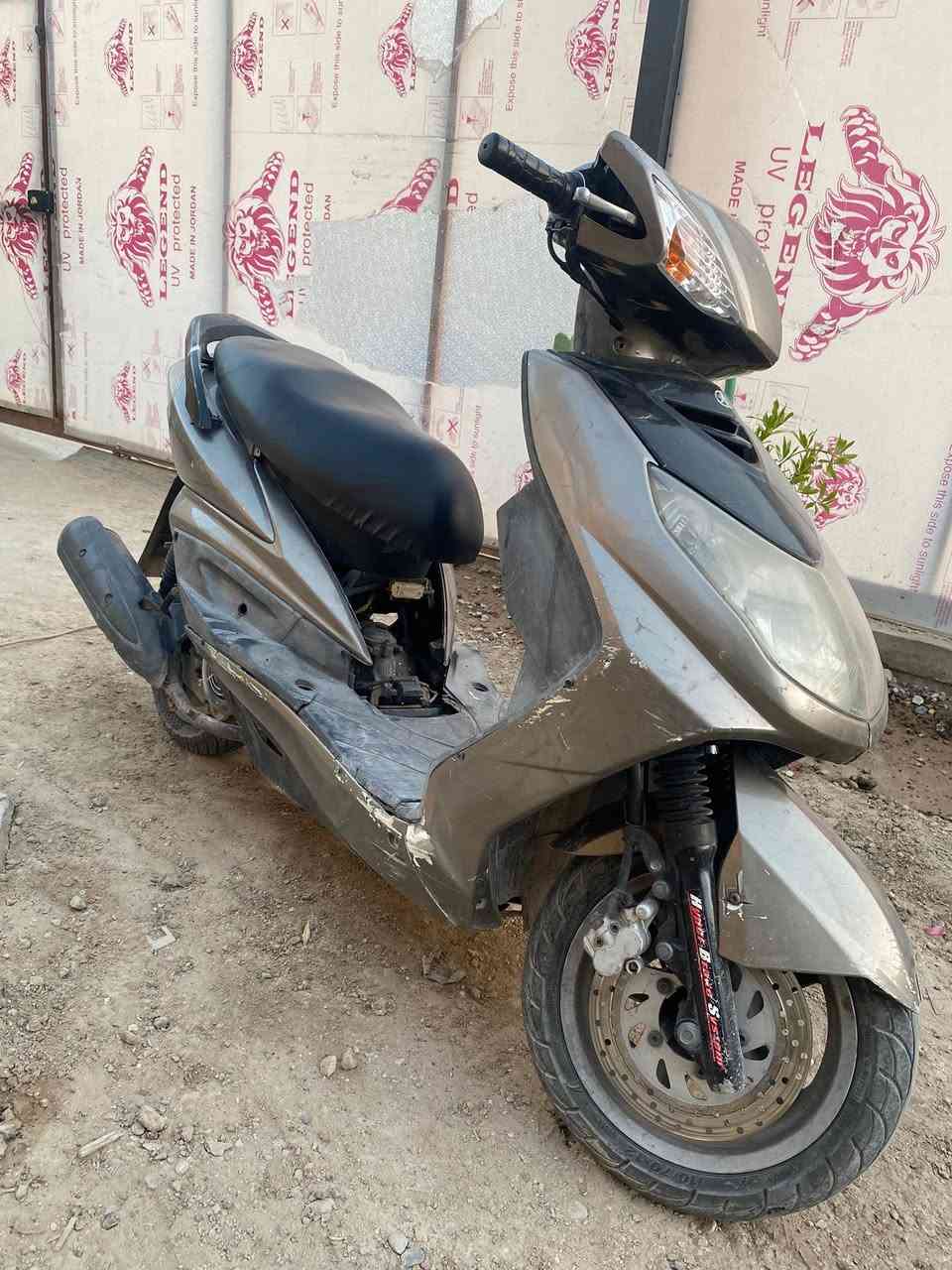 سكنس فحل نوزل للبيع 
دراجه يرادلها ترتيب كله شغله وأي نقص ما بيها سلف وهندر واستأن كهربائي
مكاني بغداد العبيدي 
***********
