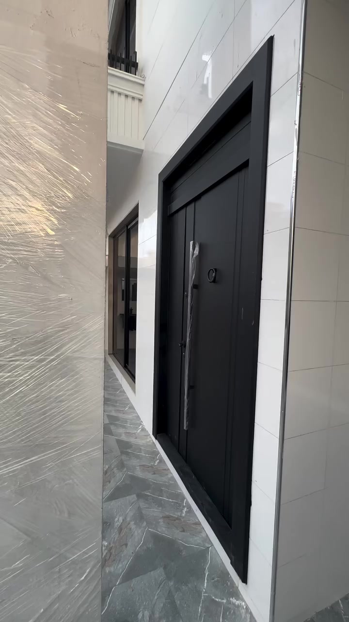 بيت للبيع في منطقة هواري شار المساحه 200متر البيت زيرو مامستعمل للتواصل *********** واتساب
