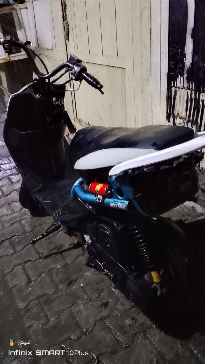 سلام عليكم ماكس عدله بلادي دراجه اينقص مابيه دراجه خرسه تجي تفحص اذه بيه نضوح تنقيص صوت تاخذه وتروح مراوس وبيع سعر350 مكاني بغداد لكفاح رقمي ***********
