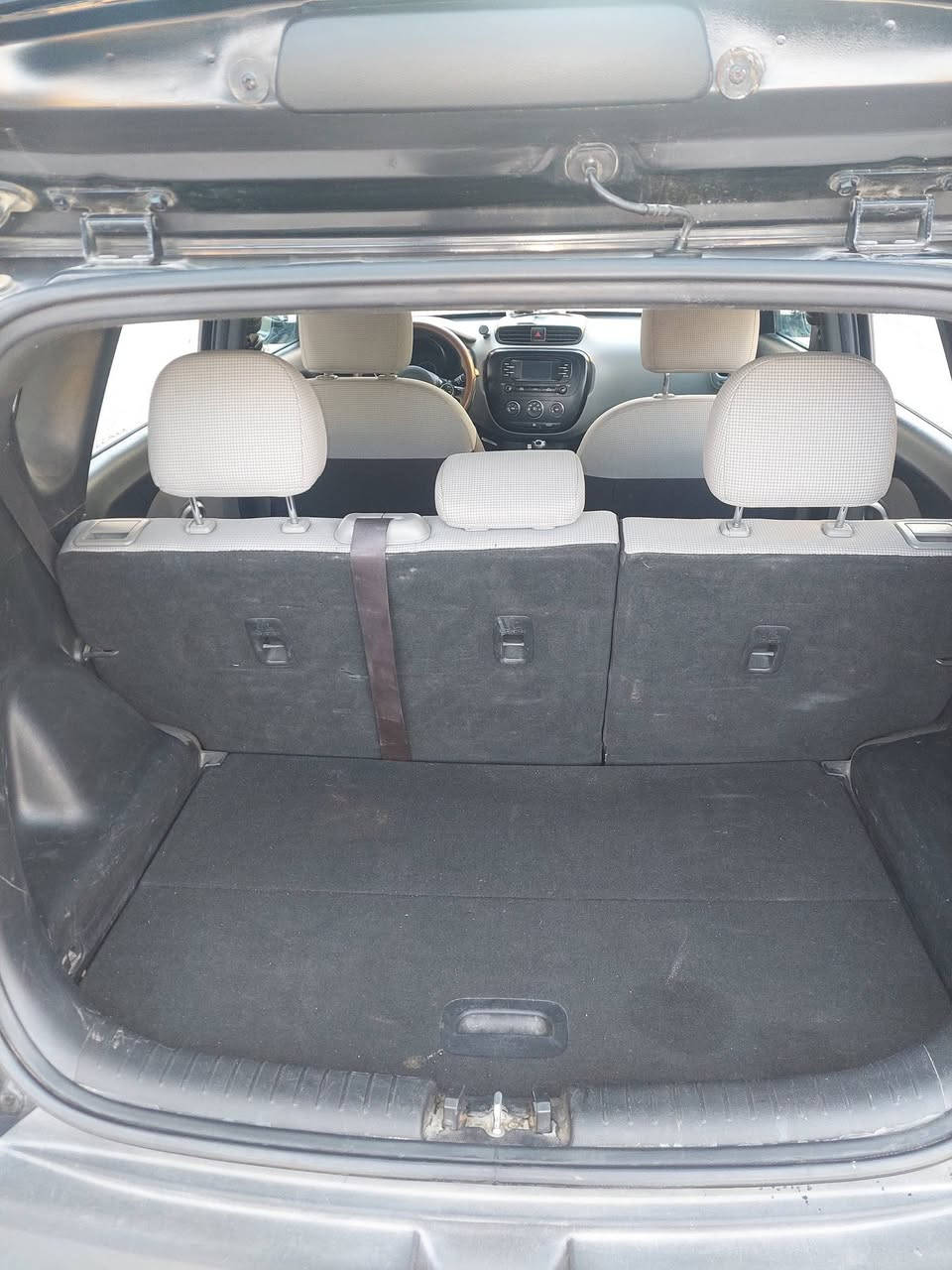 مستعجل على البيع
مكان السياره بغداد البياع الشرطه الخامسه قرب جامع الكبيسي 
***********
السلام عليكم 
من رخصه الادمن للبيع سياره كيا صول موديل٢٠١٦كيراوتوماتيك لون اسود محرك ١٦٠٠ GDI
مواصفات عاديه للبيع مستعجل على البيع رقم بغداد للبيع رقم الهاتف ***********راسلني وات ساب اوواتصل نتفاهم على سعرها مكان السياره بغداد البياع الشرطه الخامسه قرب جامع الكبيسي
