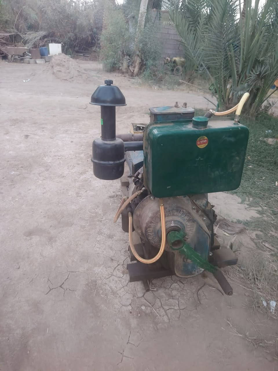 للبيع مولد هندي جديد شغل راس توليد ١٠كيفي  سعر ٤٠٠الف وبي مجال  مكان واسط الدبوني ***********/***********
