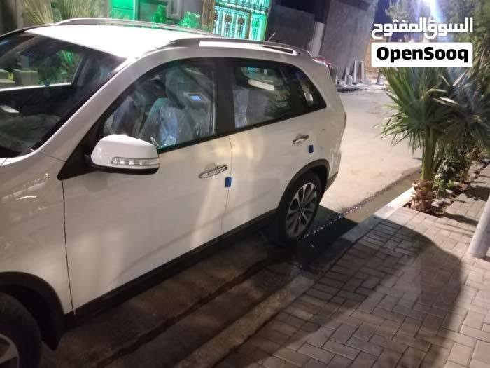كيا سورنتوا خليجي موديل 13 شكل 15 رقم بصره دولي بأسمي فول مواصفات عدى الفتحة بصمه تشغيل وابواب امامية شاشة كامره خلفيه حساسات امامي خلفي تبريد 3قطع محرك 4 سلندر على وضع الشركة كير ابلاد كفالة عامة عدى باد السايق مضروب بقفص مكيف السعر 162 ورقه وبيه مجال للشراي للاستفسار اكثر على الرقم *********** متوفر واتساب
